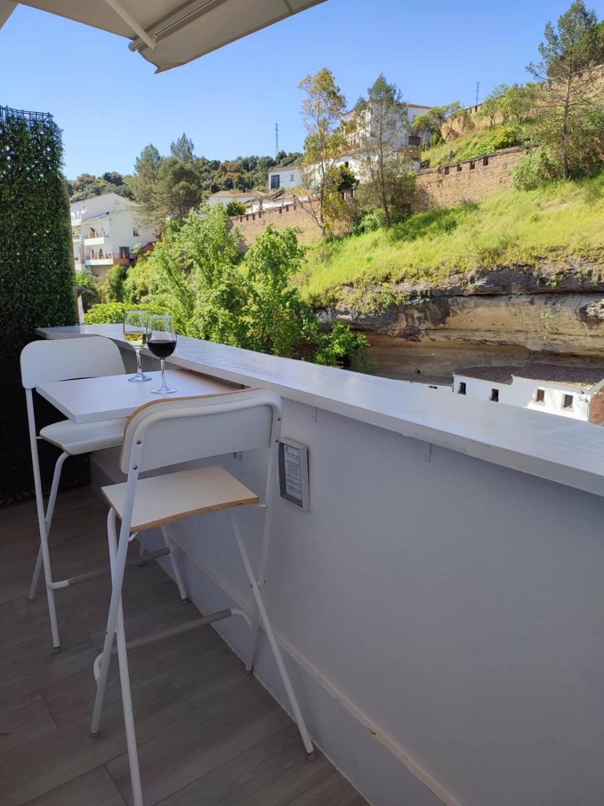 La Rosa Gris Apartment Setenil De Las Bodegas Exterior photo