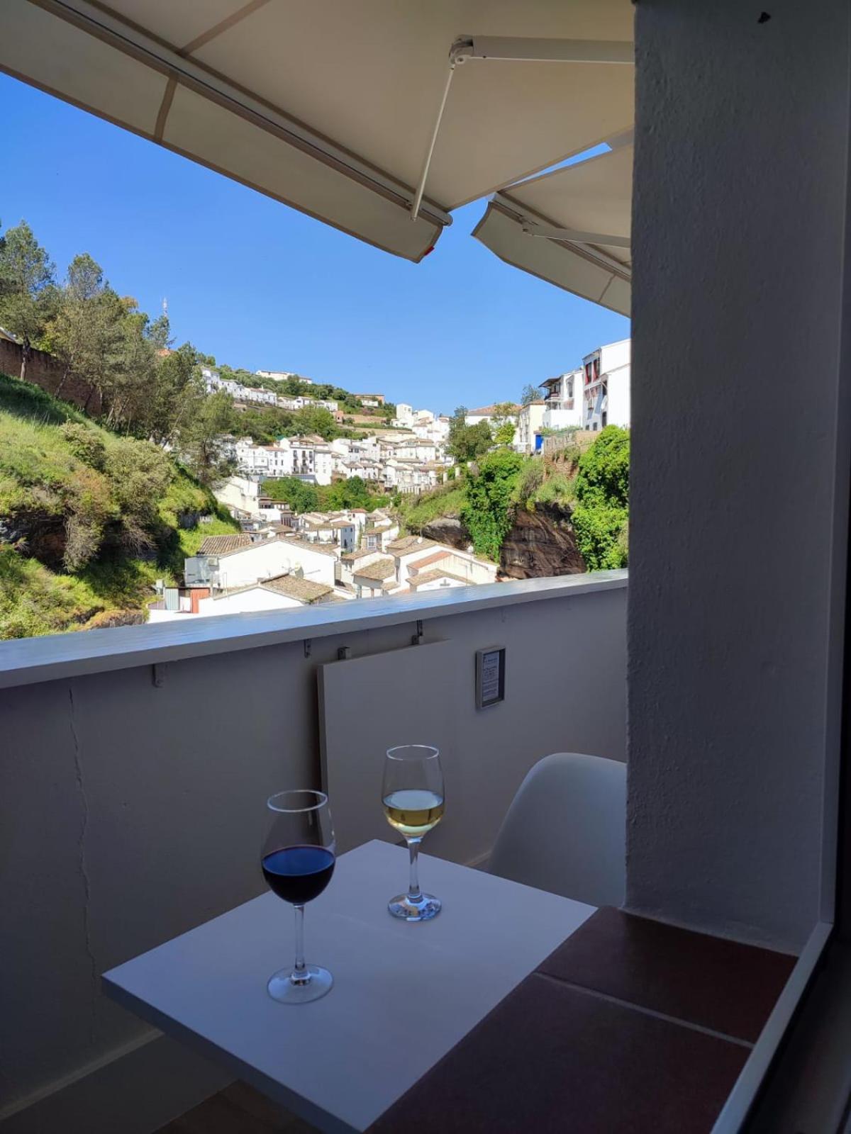 La Rosa Gris Apartment Setenil De Las Bodegas Exterior photo